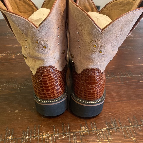Ariat Fatbaby boots - Picture 4 of 11